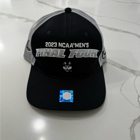 Nike UConn Huskies 2023 NCAA Men's FINAL FOUR Snapback Hat Cap - Picture 1 of 4